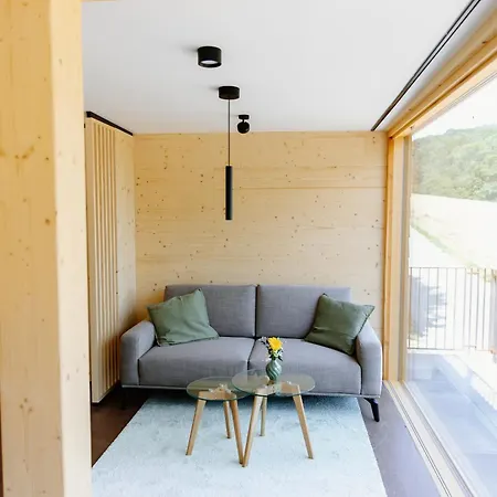 Off Living Charlet