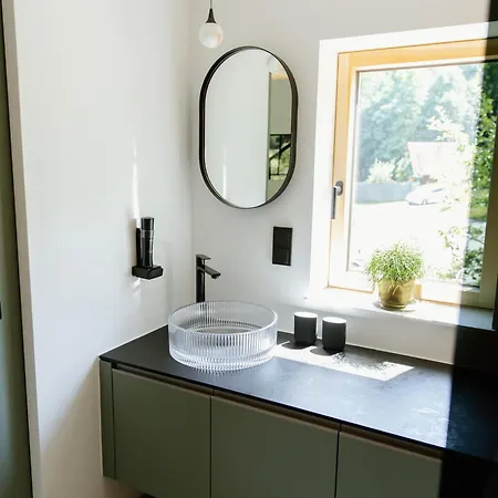 Апартаменты Off Living Charlet Pirching am Traubenberg